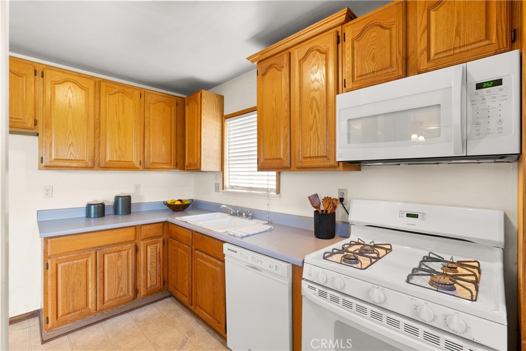 MLS #OC25267493 image #13