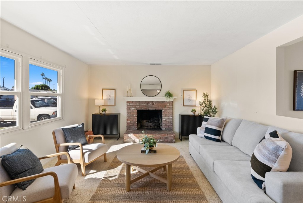 MLS #OC25267493 image #2