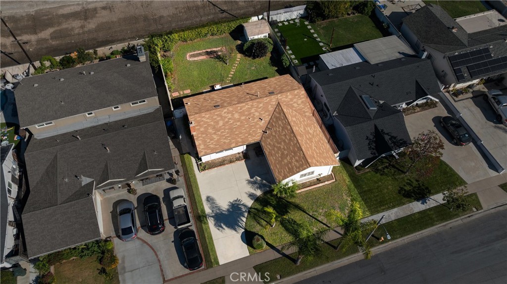 MLS #OC25267493 image #28