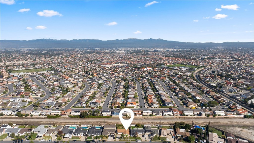 MLS #OC25267493 image #29