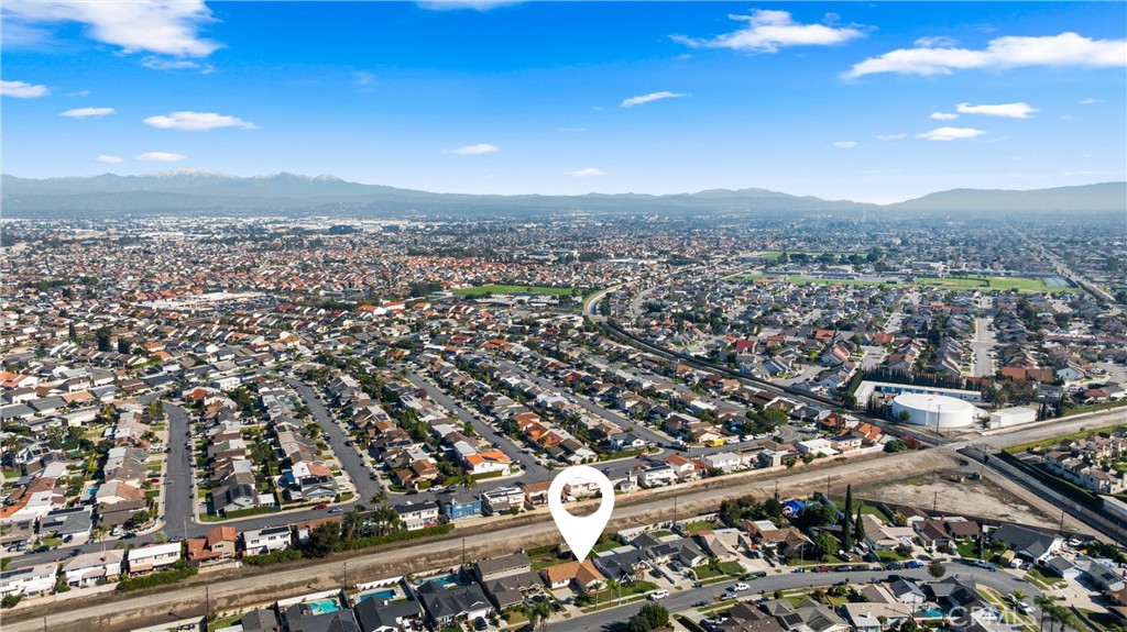 MLS #OC25267493 image #30