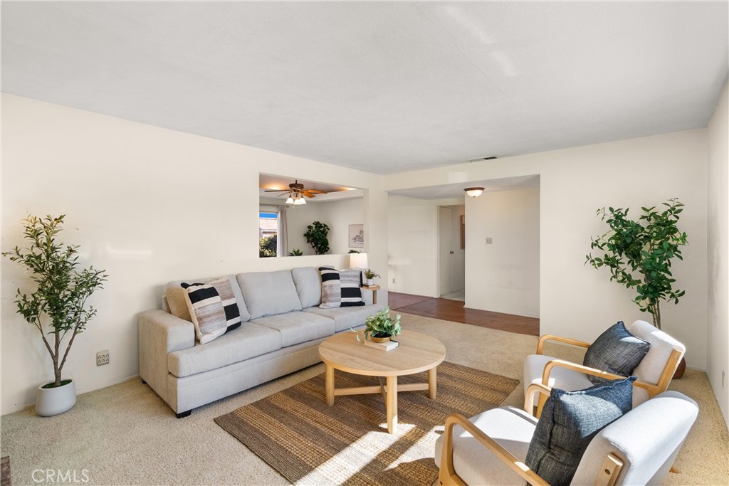 MLS #OC25267493 image #4