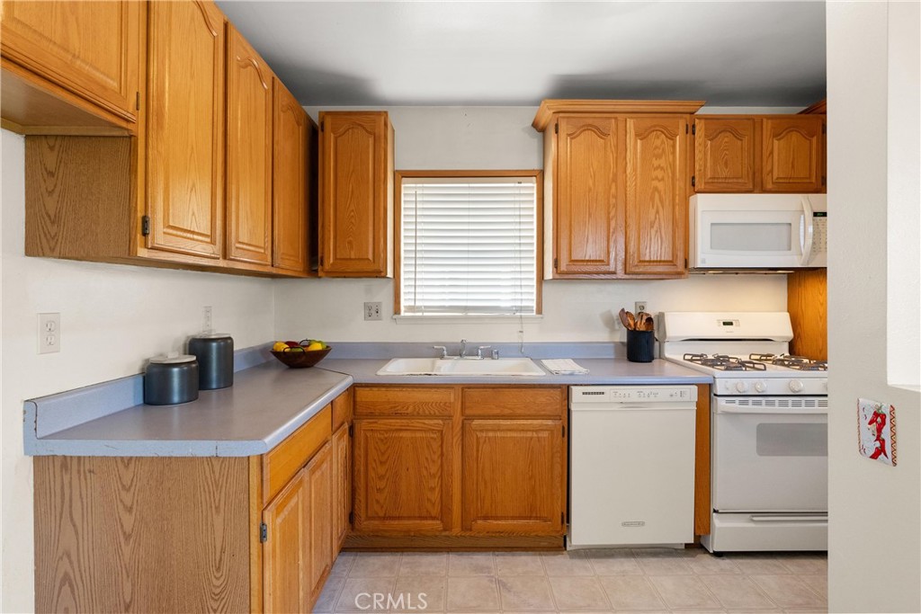 MLS #OC25267493 image #8