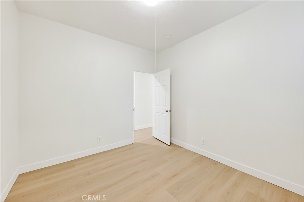 MLS #OC25267496 image #11