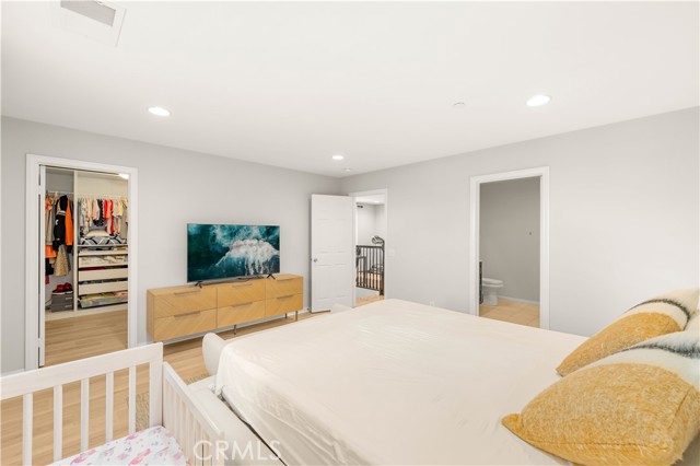 MLS #OC25267507 image #14