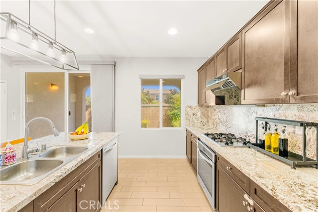 MLS #OC25267507 image #9