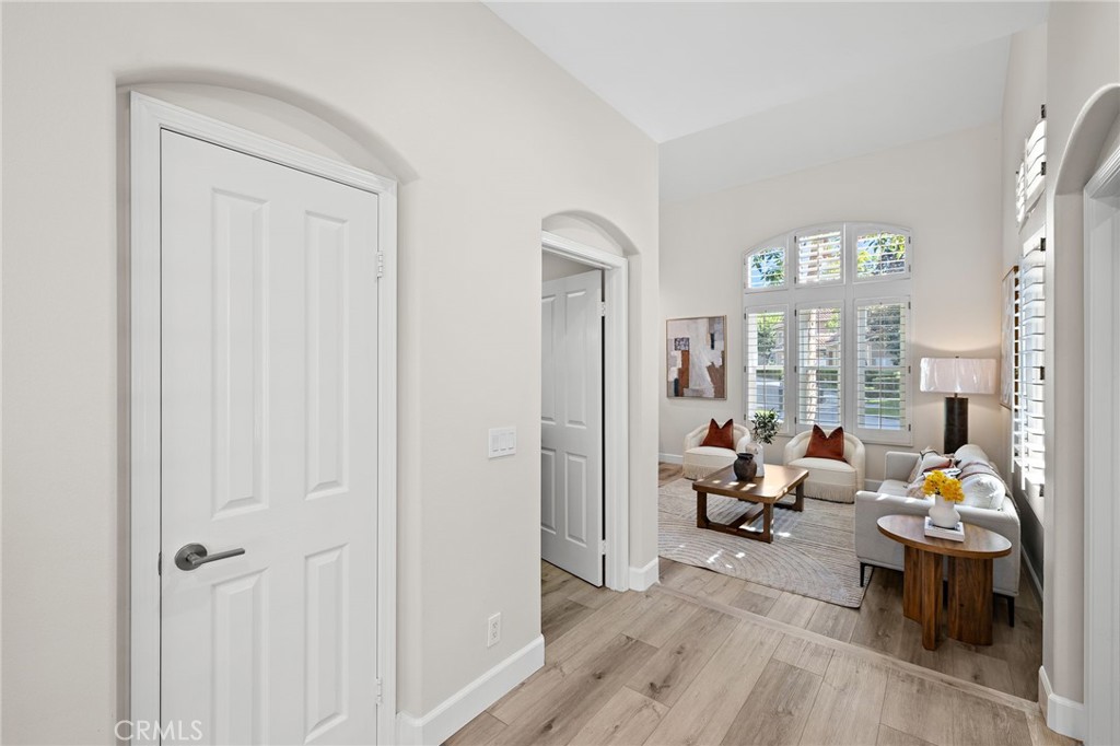 MLS #OC25267532 image #11