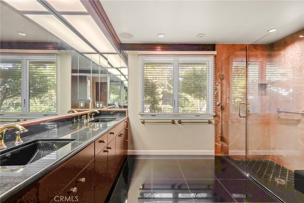 MLS #OC25267577 image #12