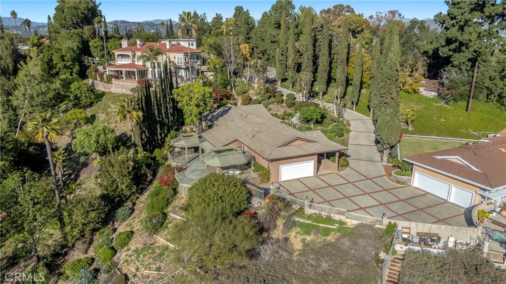 MLS #OC25267577 image #23