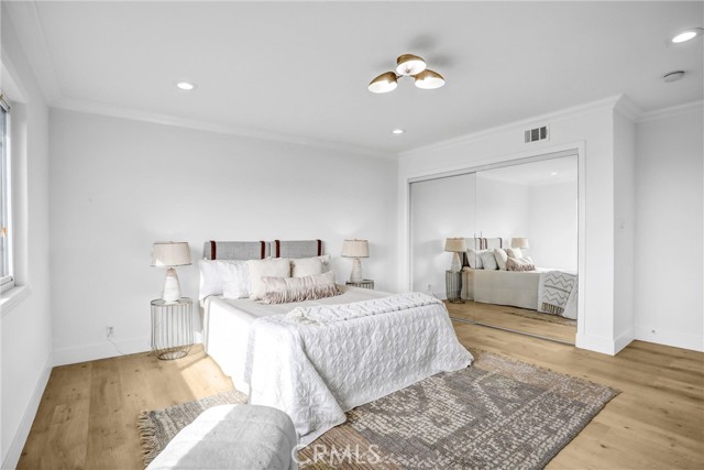 MLS #OC25267622 image #10