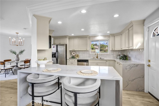 MLS #OC25267622 image #5