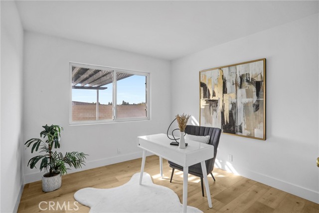 MLS #OC25267622 image #8