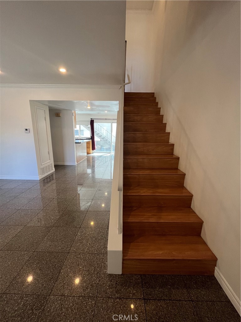 MLS #OC25267634 image #12