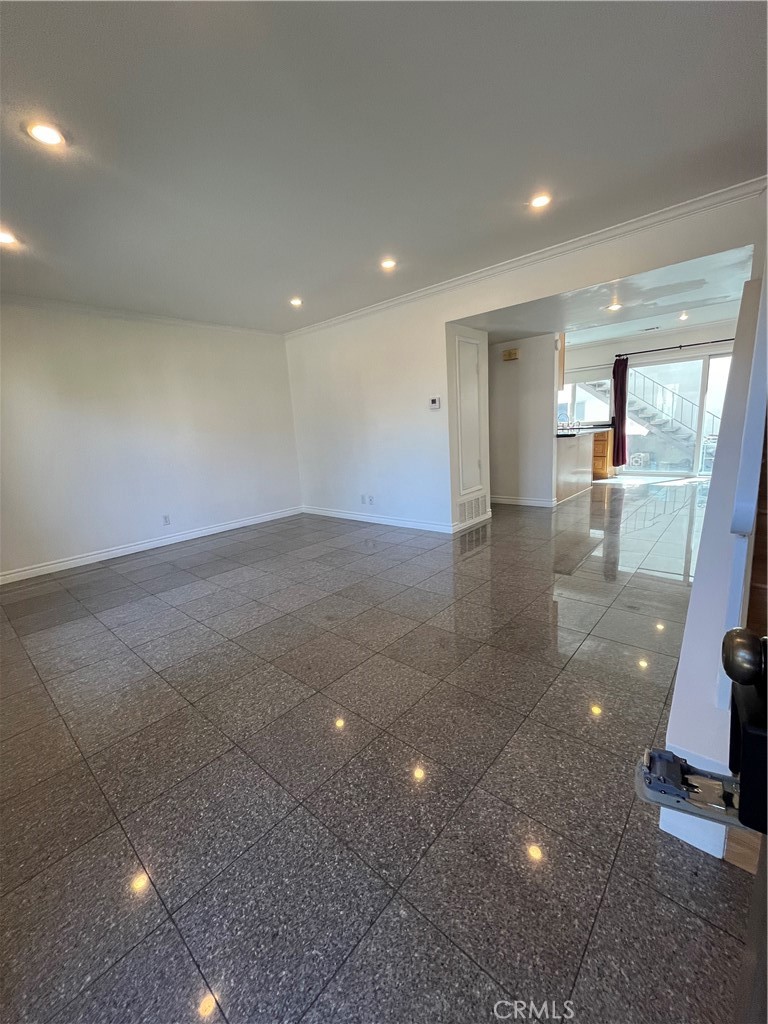 MLS #OC25267634 image #4