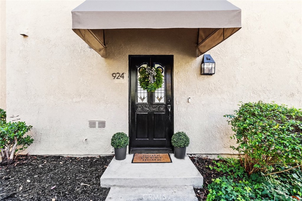 MLS #OC25267640 image #1