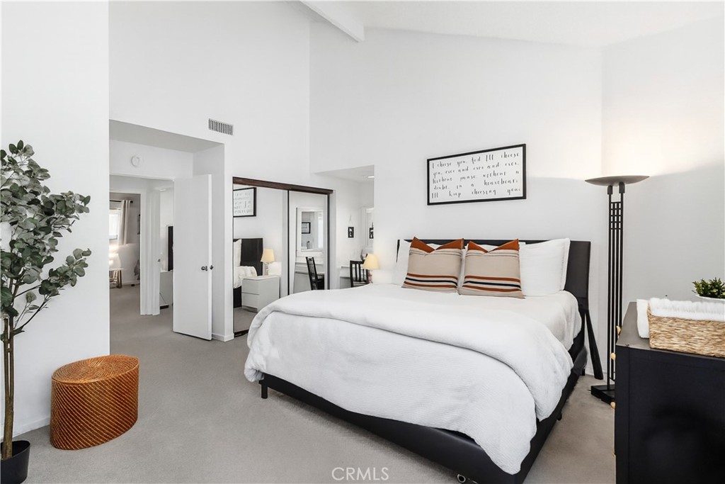 MLS #OC25267640 image #13