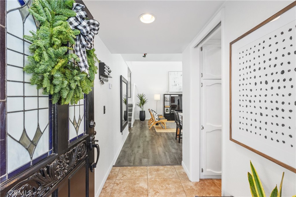 MLS #OC25267640 image #2