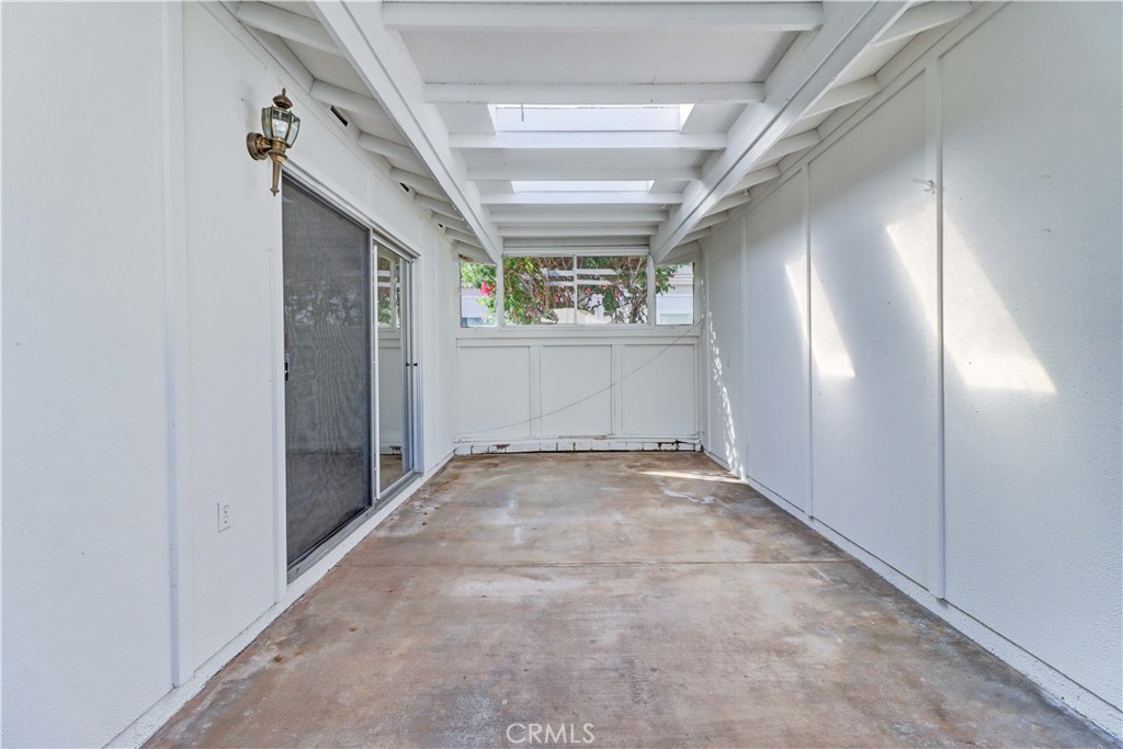 MLS #OC25267667 image #9