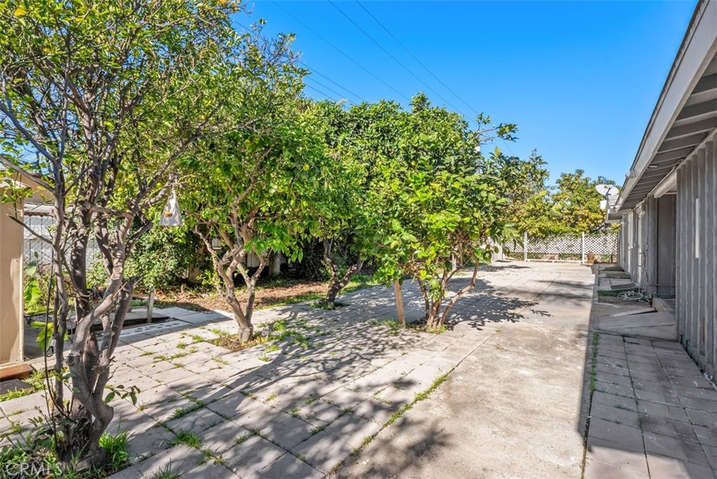 MLS #OC25267688 image #13