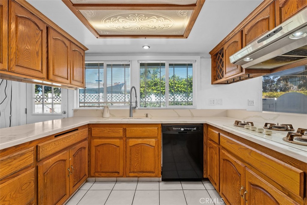 MLS #OC25267688 image #5