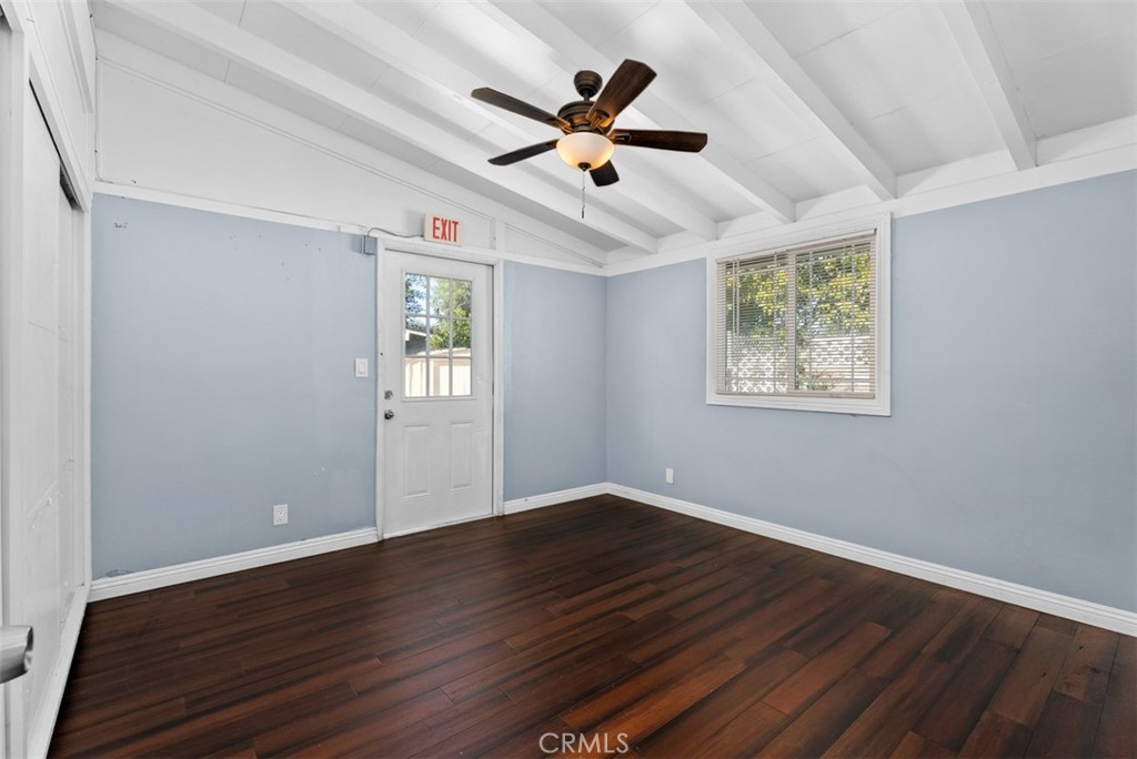 MLS #OC25267688 image #9