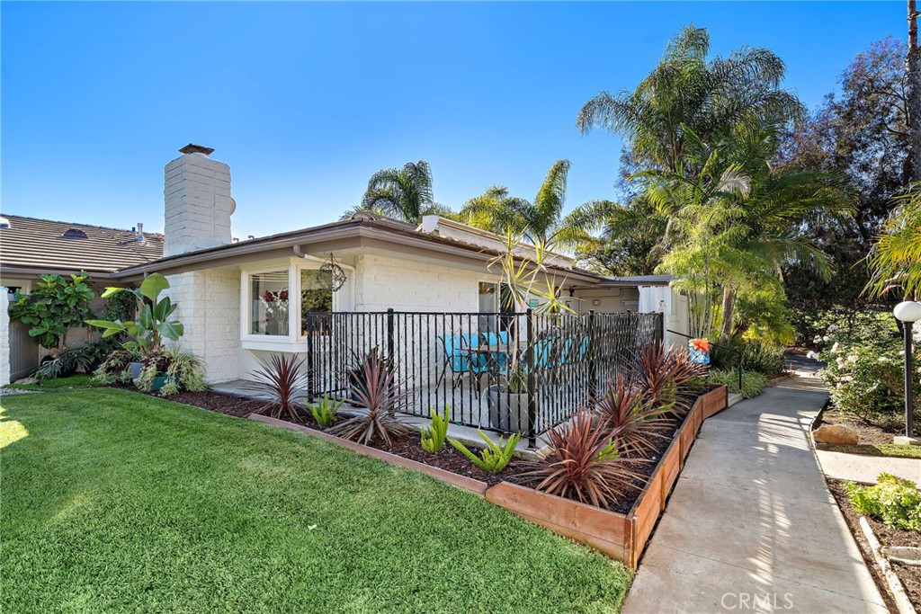 MLS #OC25267697 image #1