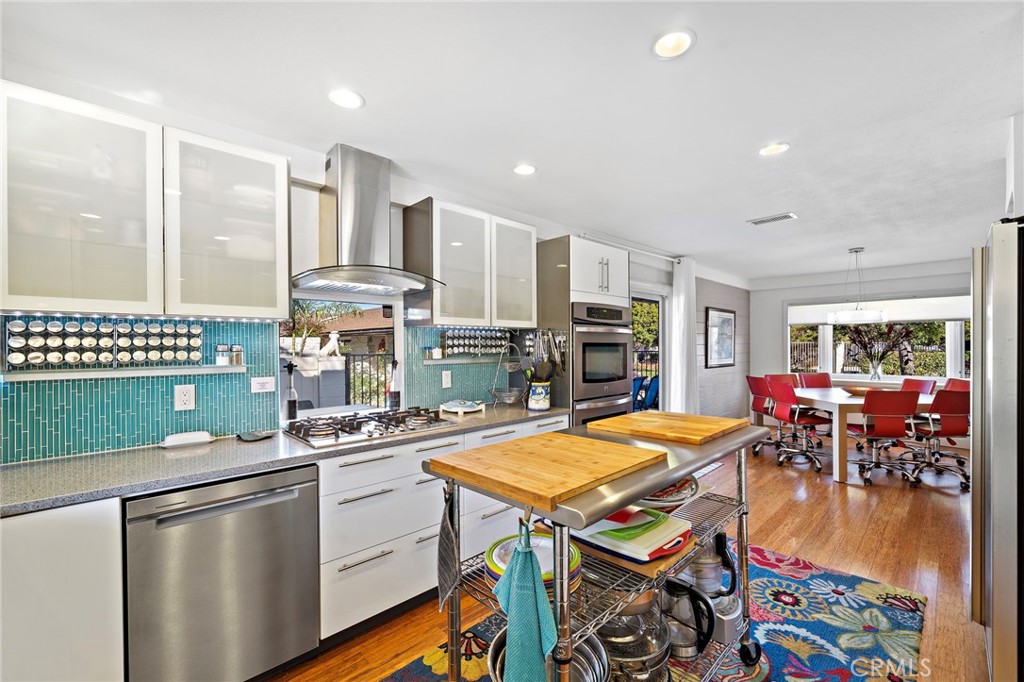 MLS #OC25267697 image #7