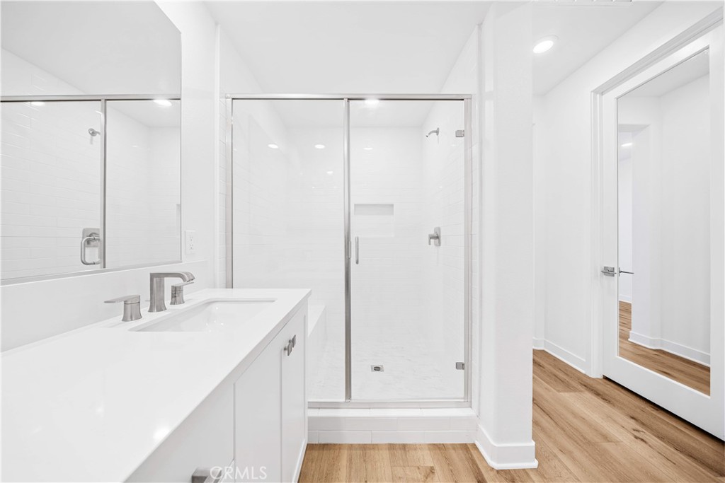 MLS #OC25267709 image #9