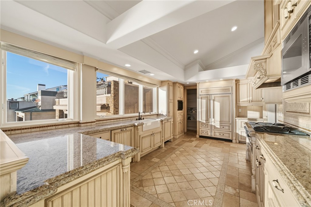 MLS #OC25267728 image #17