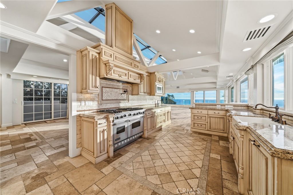 MLS #OC25267728 image #21