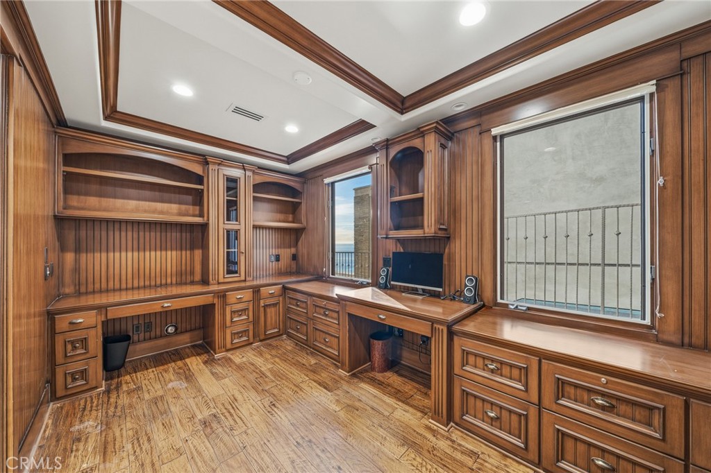 MLS #OC25267728 image #24