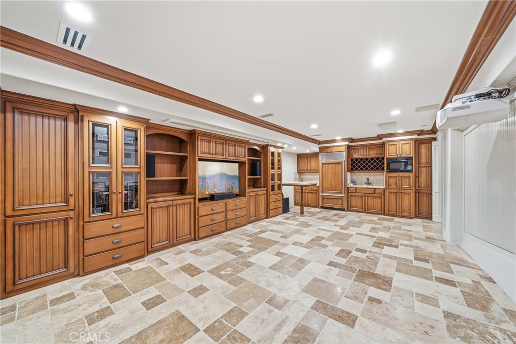 MLS #OC25267728 image #34