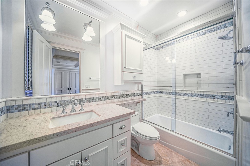 MLS #OC25267728 image #46