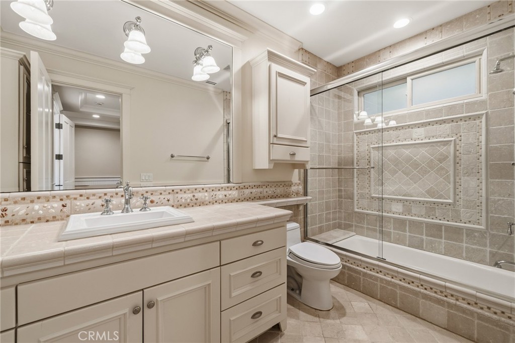 MLS #OC25267728 image #48