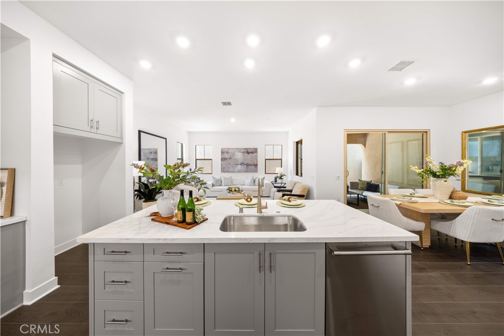 MLS #OC25267729 image #25