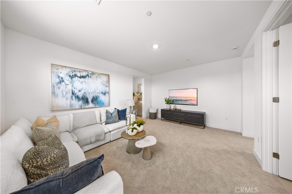 MLS #OC25267729 image #33