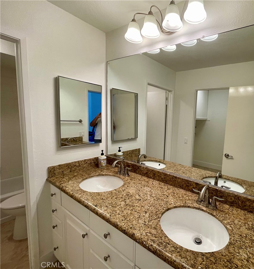 MLS #OC25267737 image #36