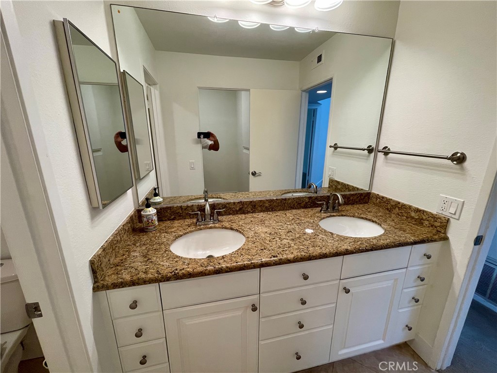 MLS #OC25267737 image #37