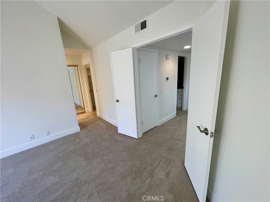 MLS #OC25267737 image #38