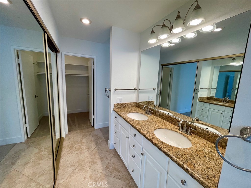 MLS #OC25267737 image #42