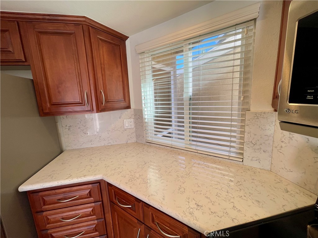 MLS #OC25267737 image #8