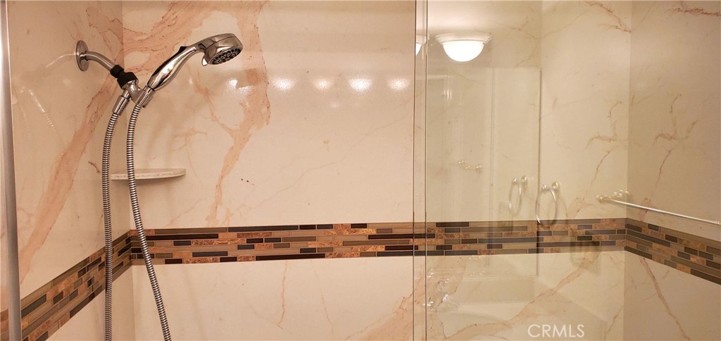 MLS #OC25267840 image #15