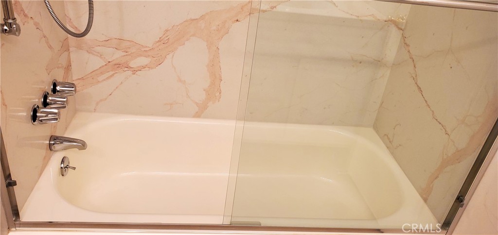 MLS #OC25267840 image #16