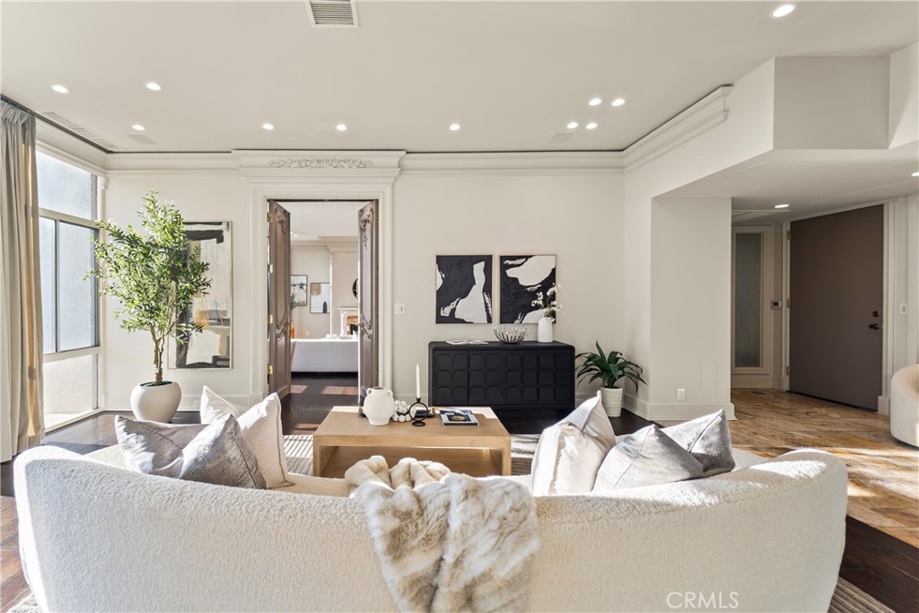 MLS #OC25267849 image #17