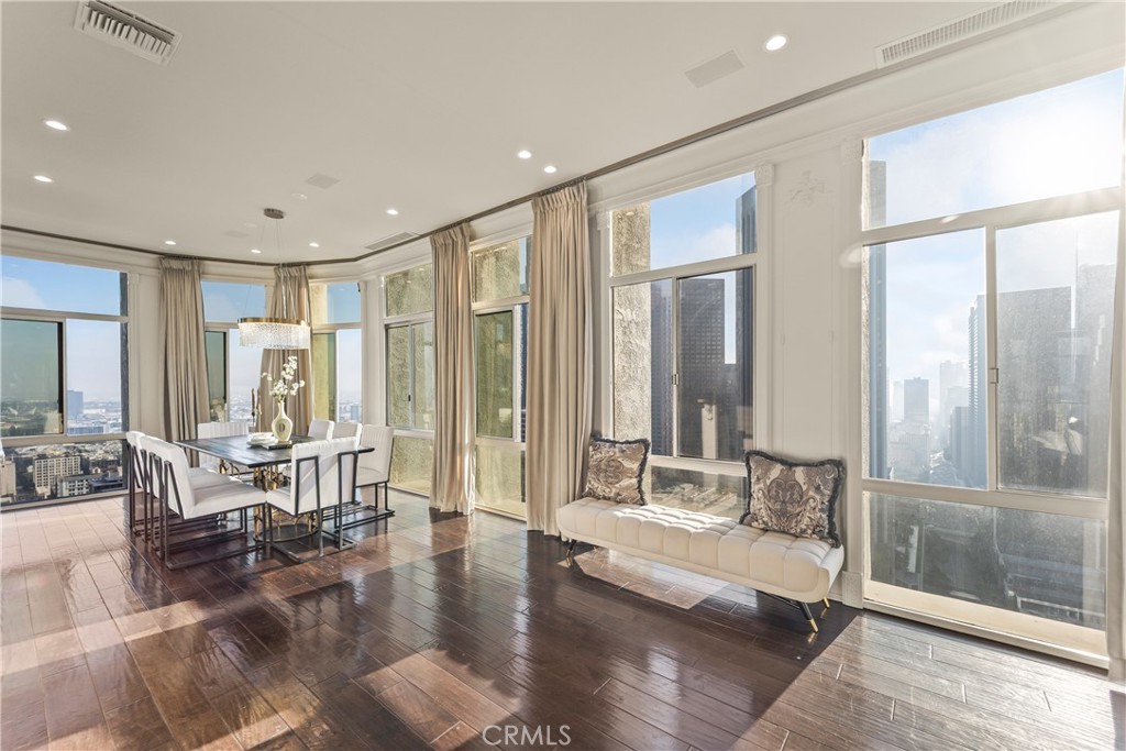 MLS #OC25267849 image #3