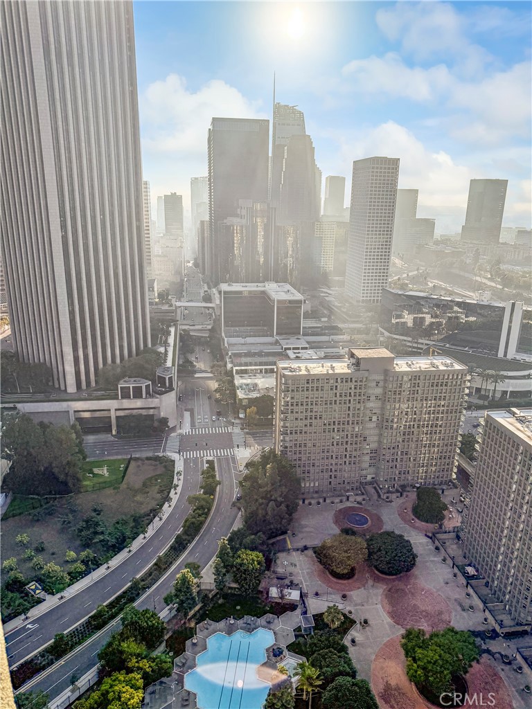 MLS #OC25267849 image #40