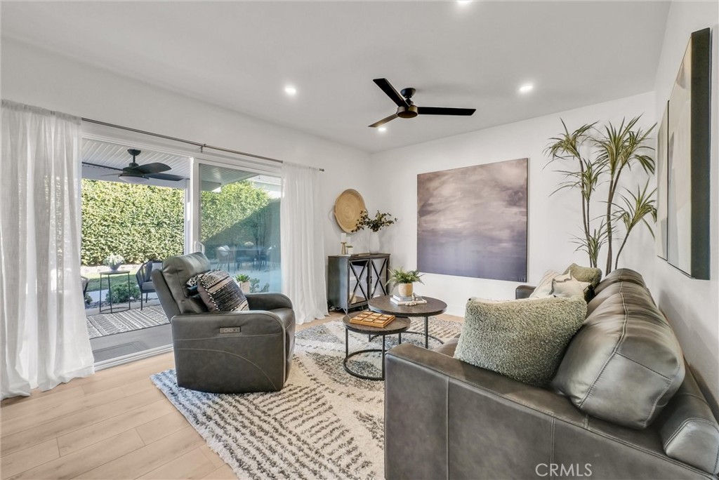 MLS #OC25267862 image #10