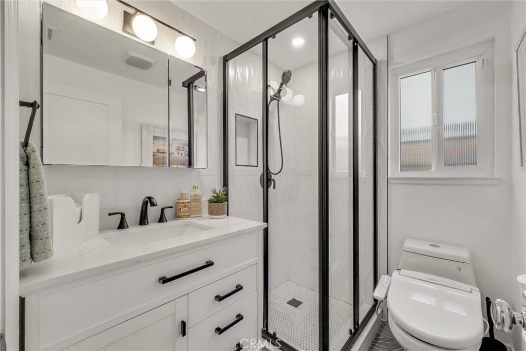 MLS #OC25267862 image #13