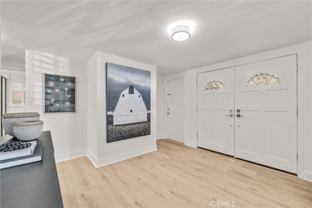 MLS #OC25267862 image #14