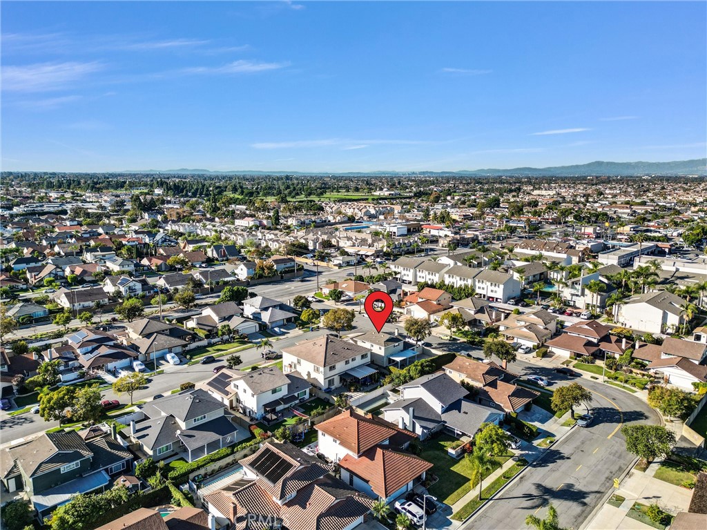 MLS #OC25267862 image #30